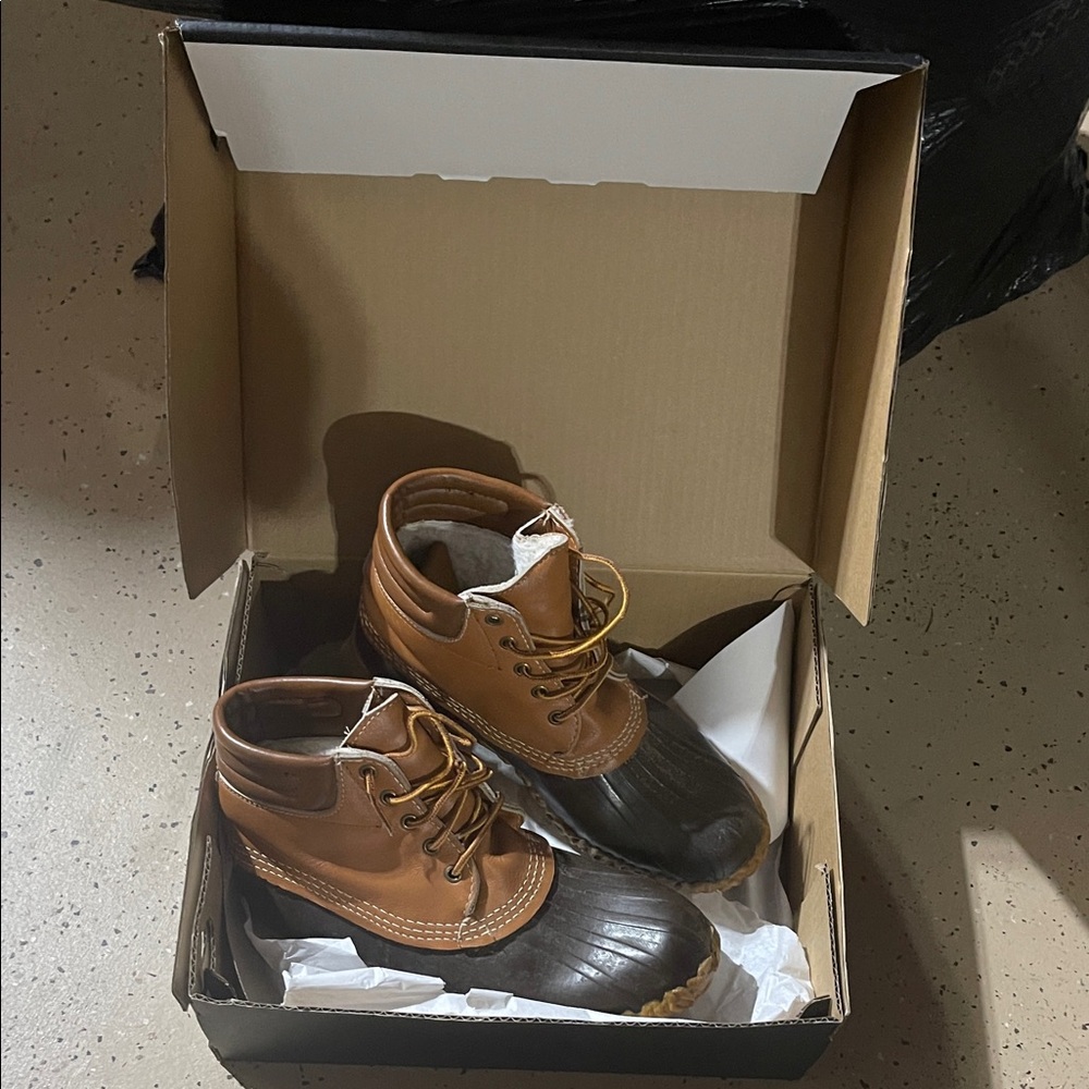 Sorel Brown and Black Ankle Boots size 10